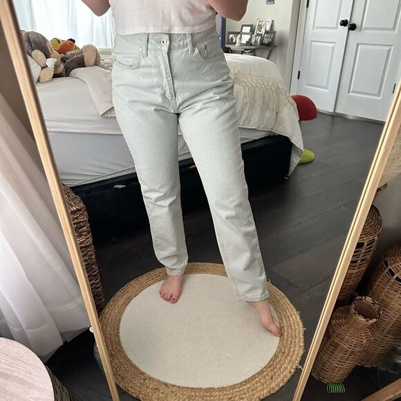 Ragged Priest Women’s 8 Butt Cut Butt Slit Jeans Stonewash NWT - Picture 2 of 8